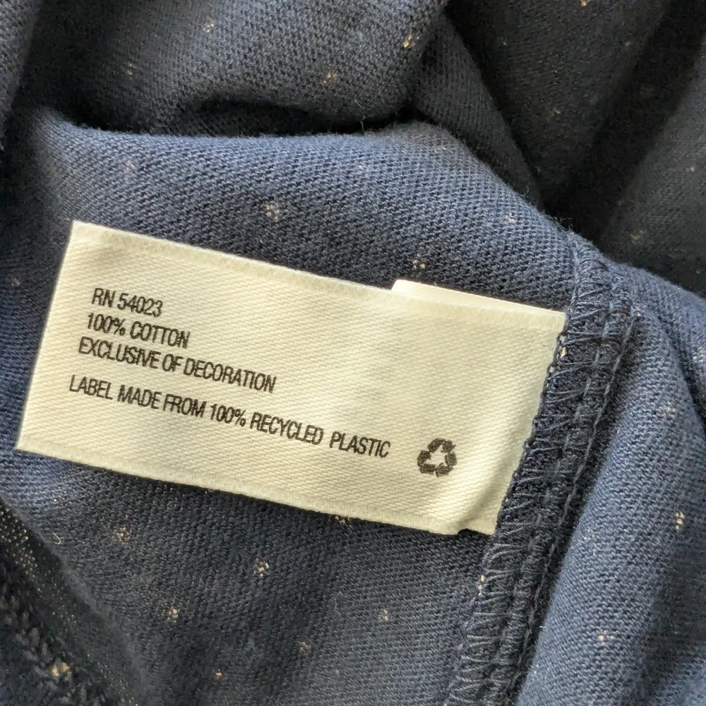 NWT GAP Ribbon And Rosettes Detail Top - size 4